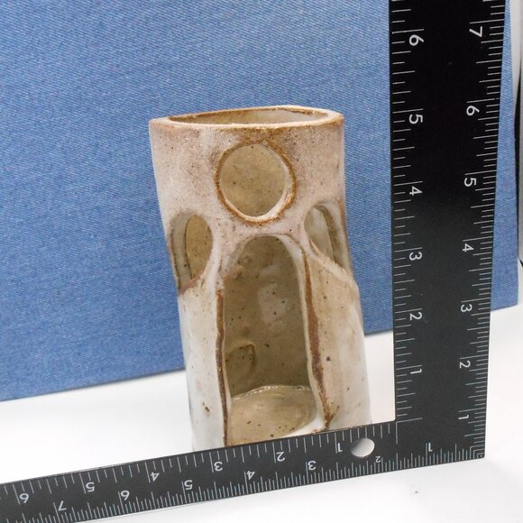 LUMIMARY ANGEL CANDLE HOLDER CERAMIC STUDIO POTTERY CYLINDRICAL OFF-WHITE HANDMA - Picture 9 of 11